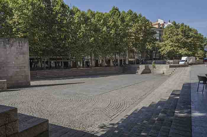Álava - Vitoria-Gasteiz 33 - plaza de Los Fueros.jpg